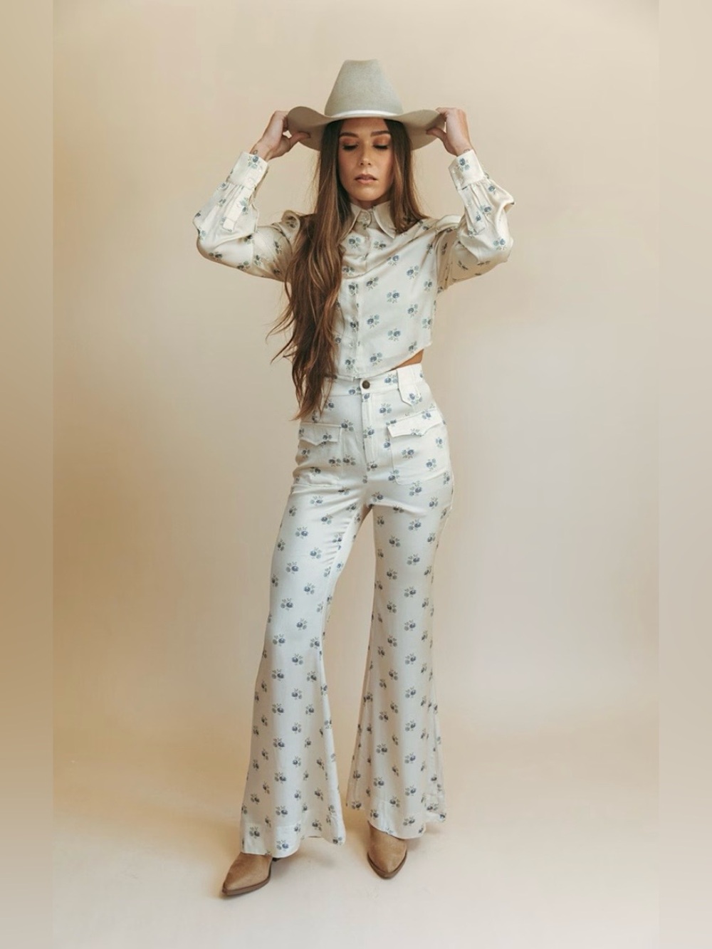 Folk Saint Bridget Bells Long High-Waisted Floral
Print S Western Bell Bottoms